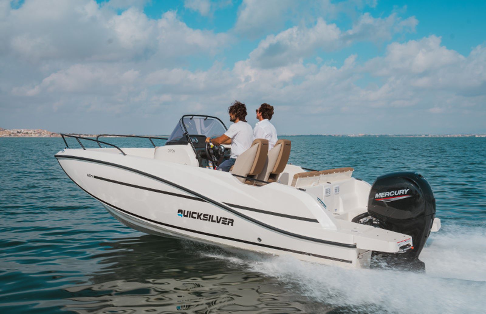 Quicksilver Activ 605 Open