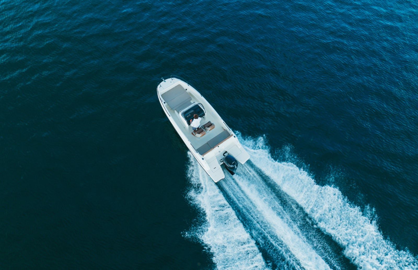 Quicksilver Activ 605 Open