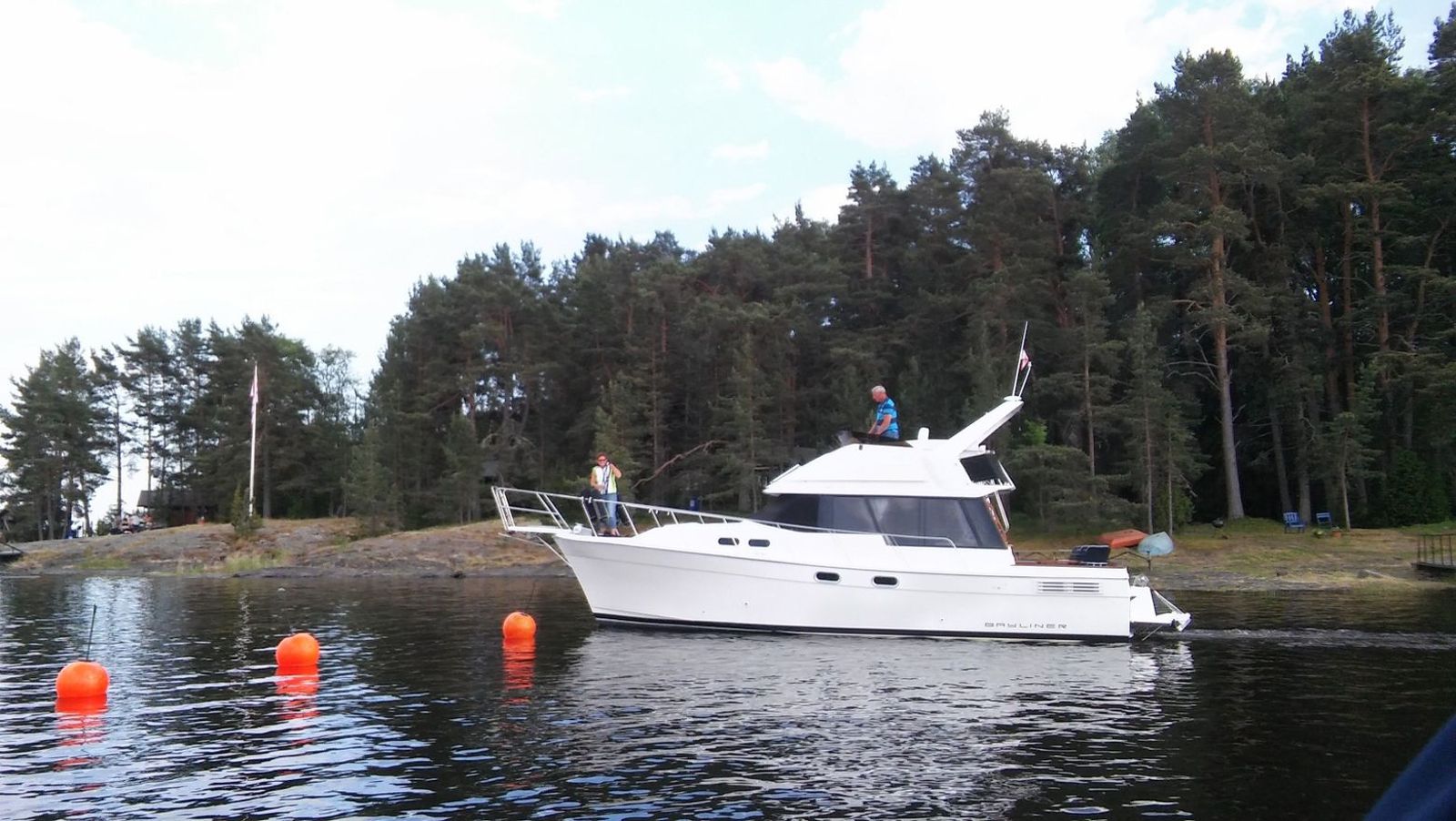 3288 Motoryacht Command Bridge