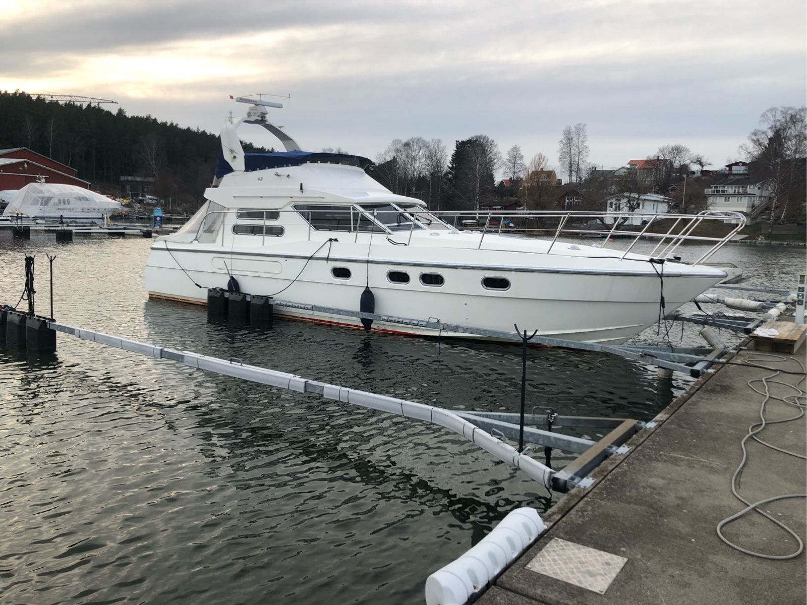 Princess 435