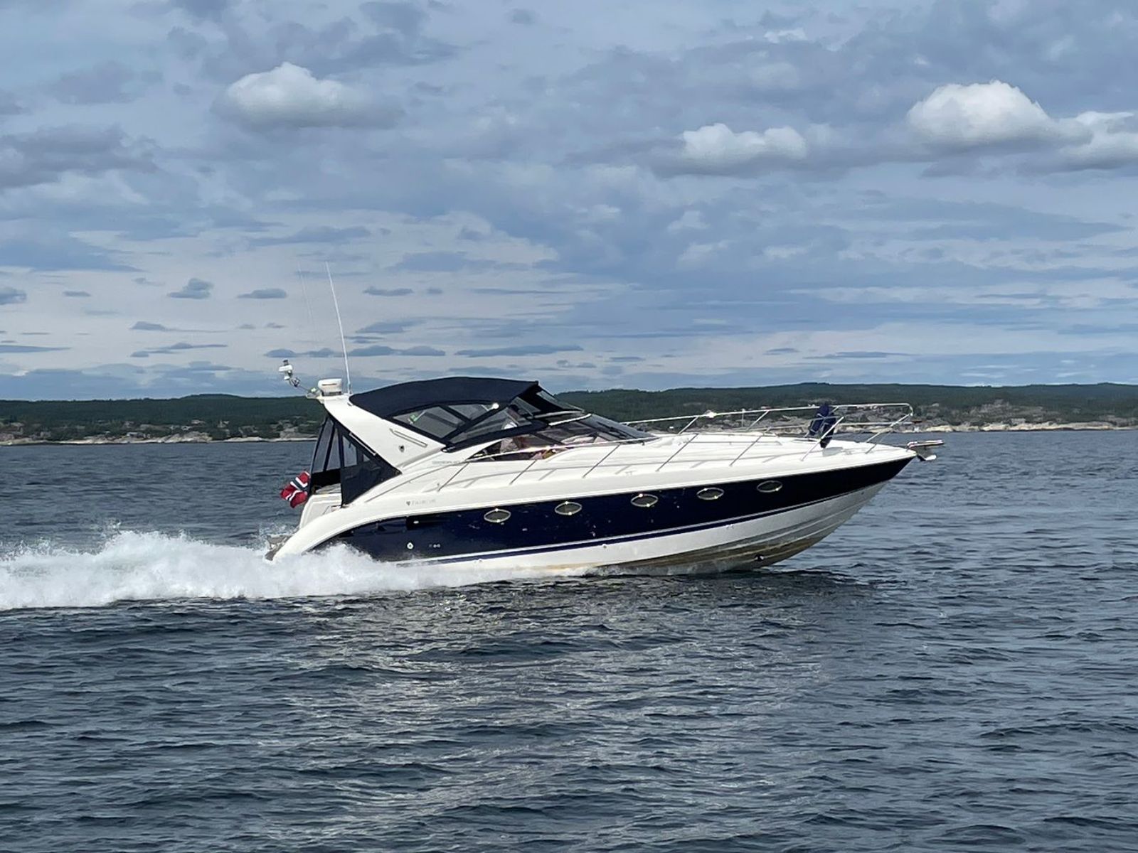 Fairline