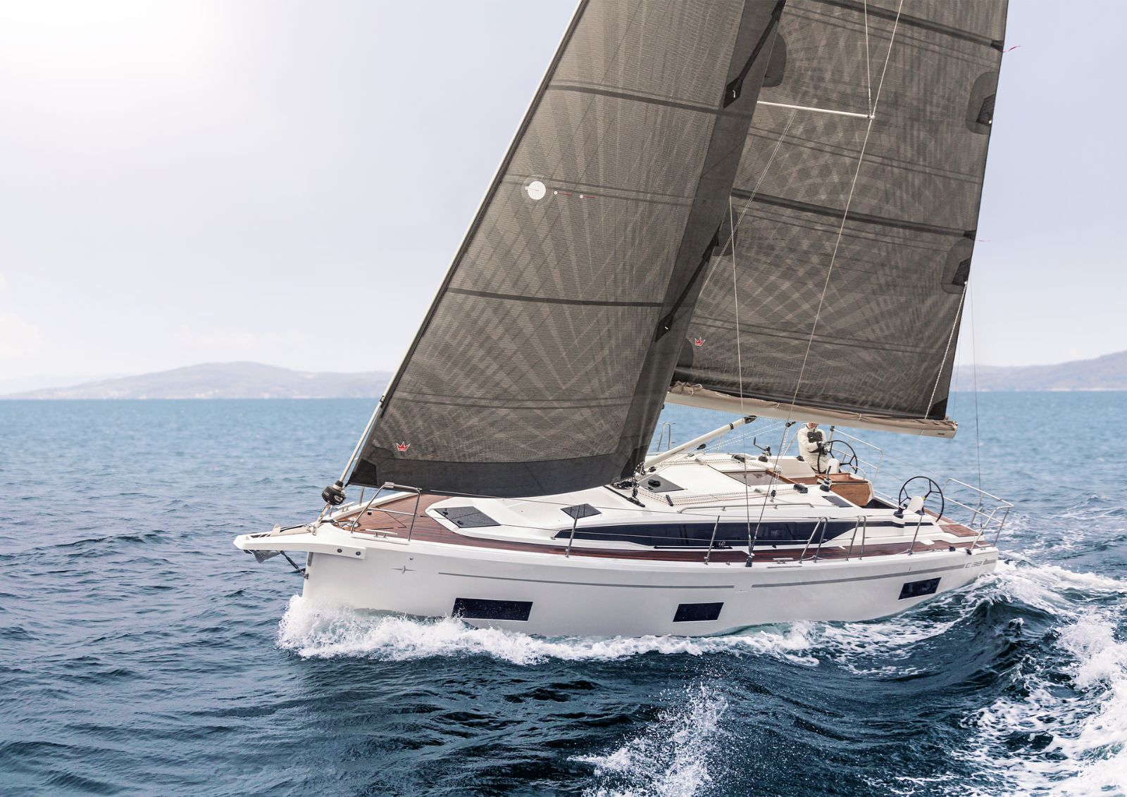Bavaria C38