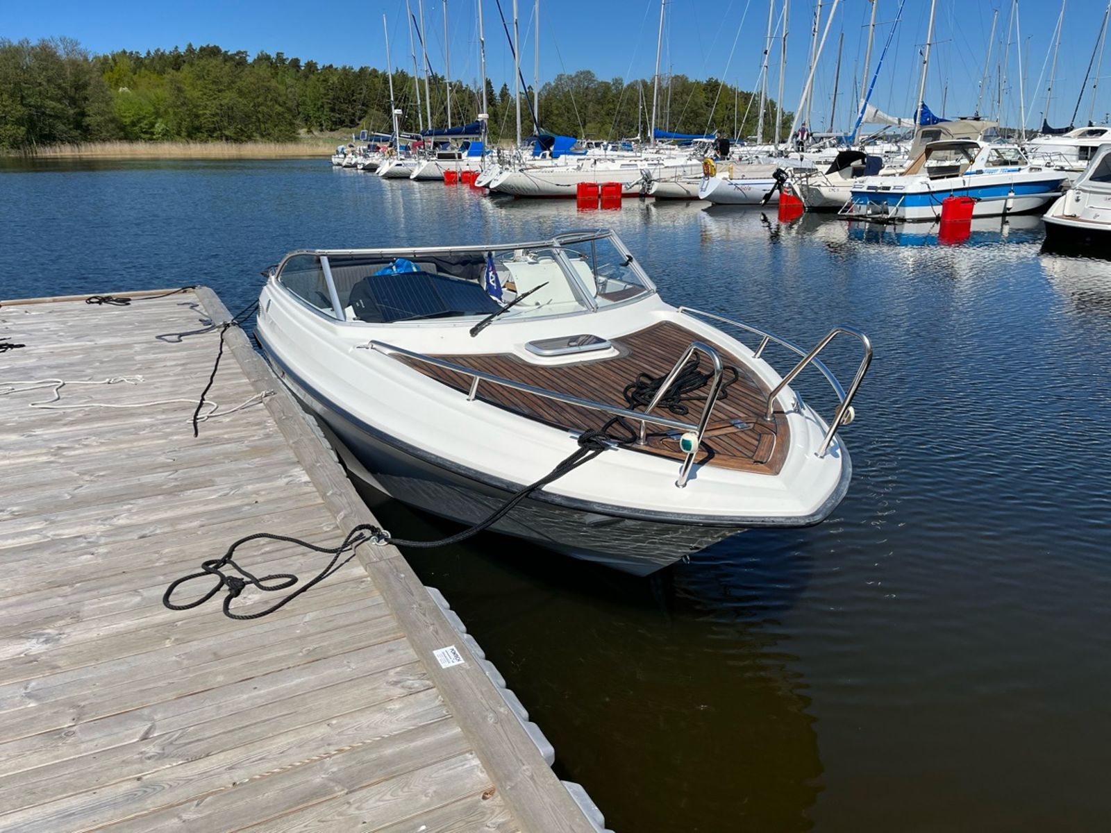 Crescent 650 Dc