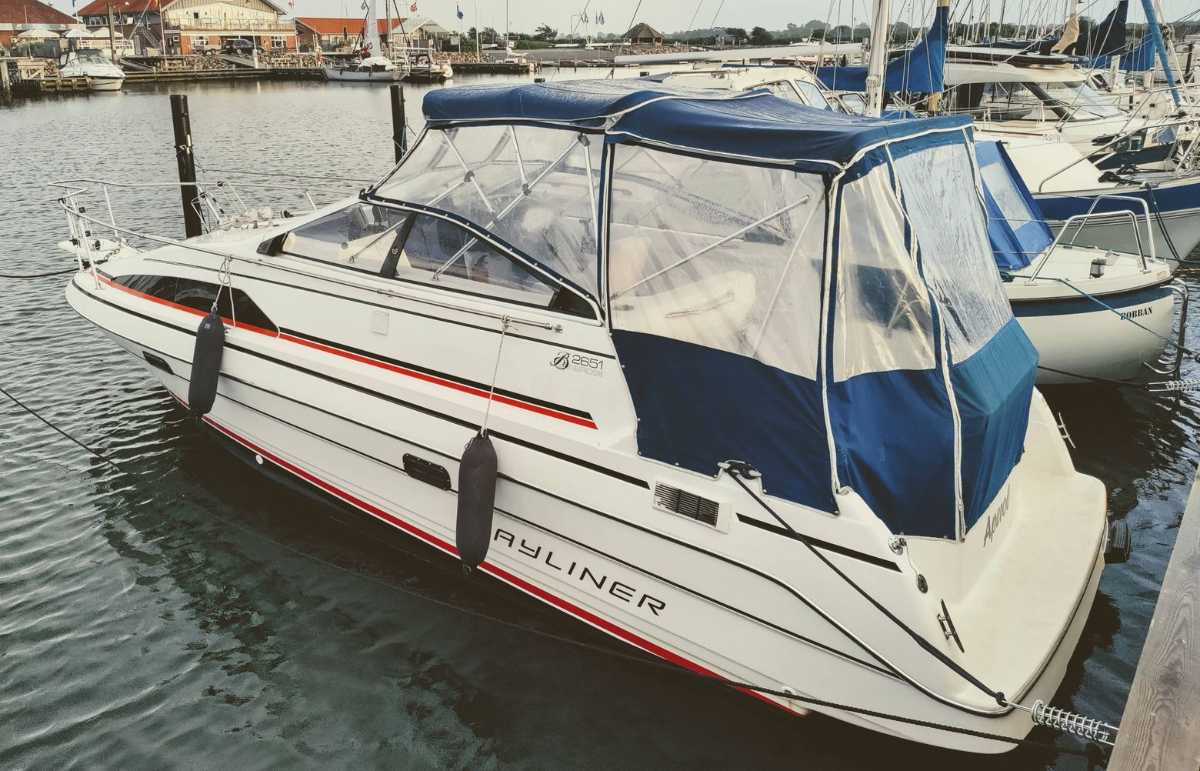 Bayliner 2651 Ciera Sunbridge