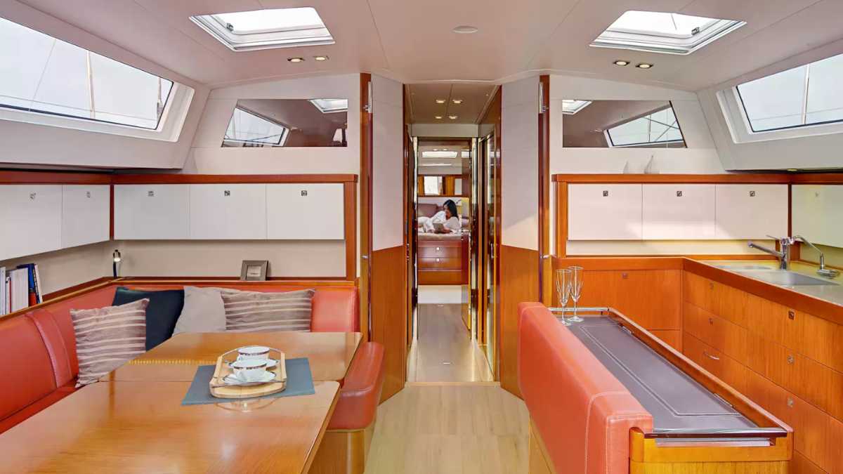 Beneteau Sense 57