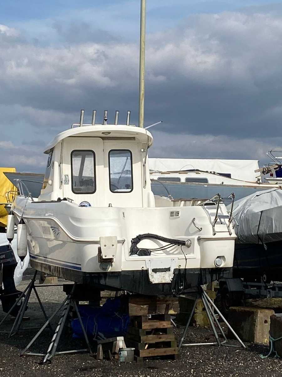 Quicksilver 640 Pilothouse