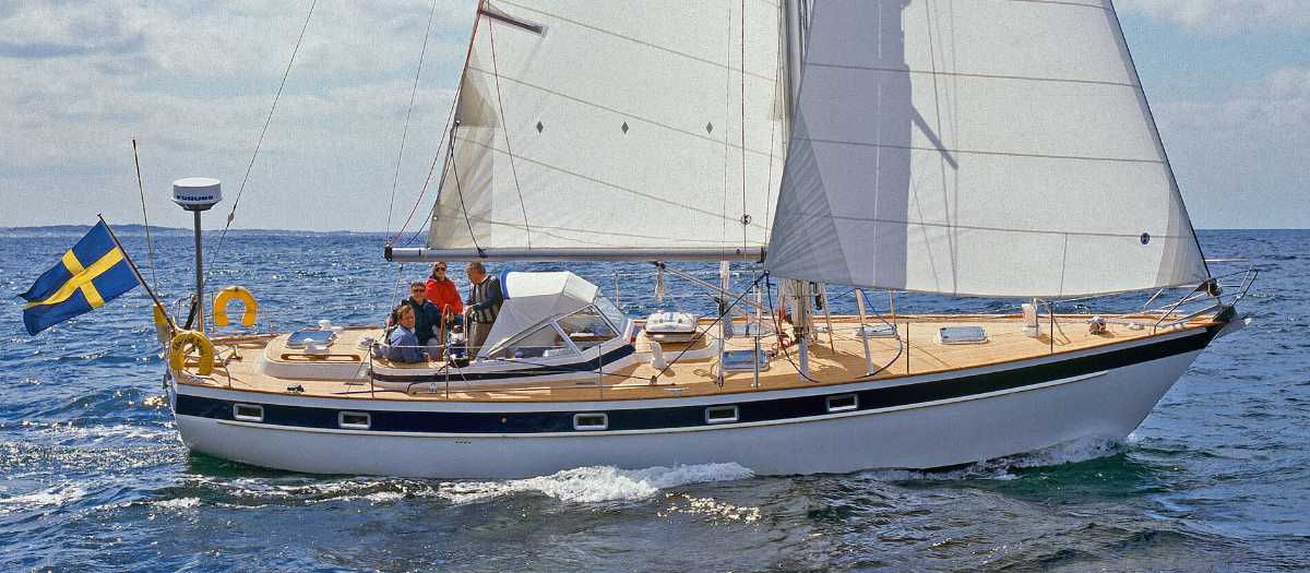 Hallberg-Rassy 42