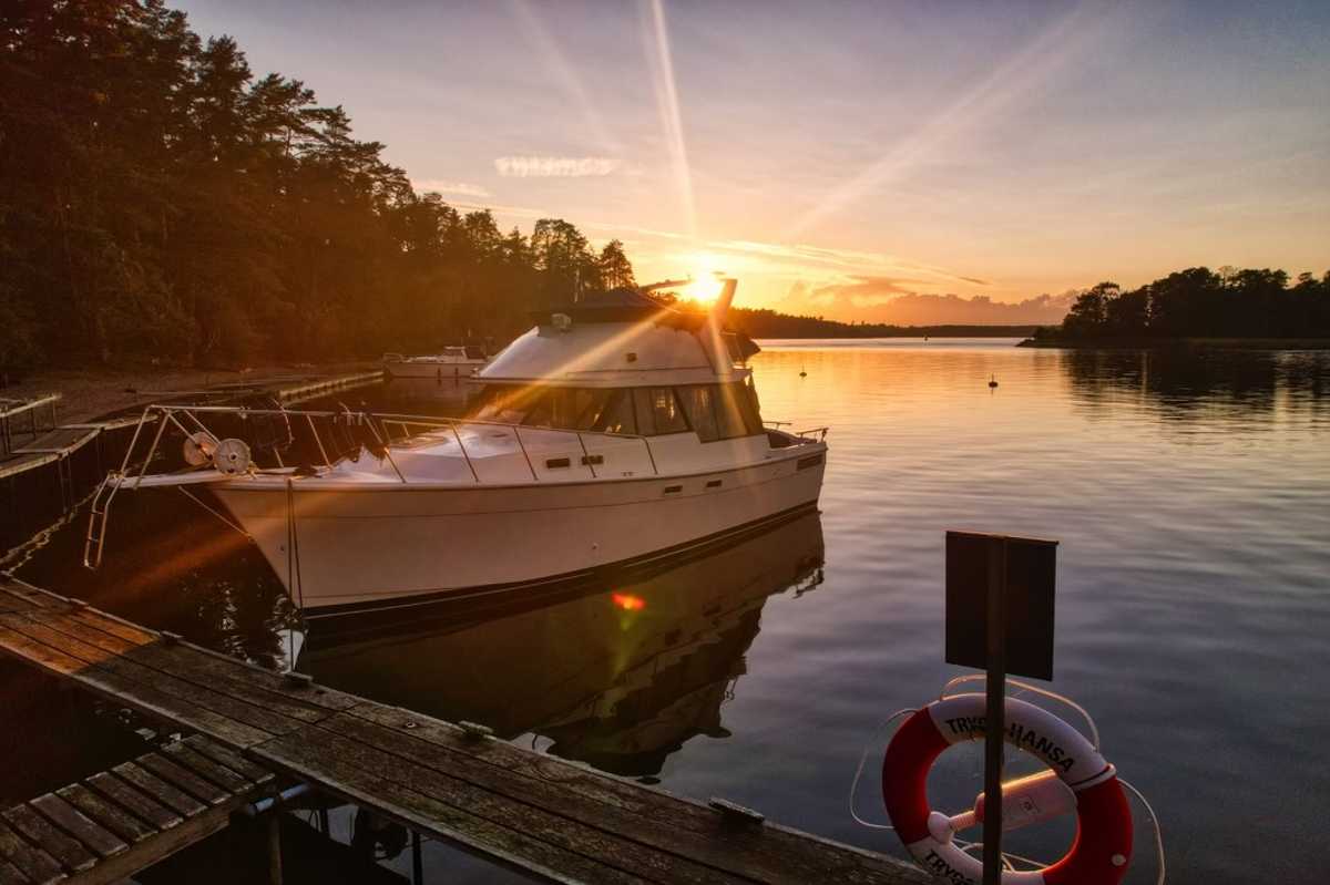 Bayliner 3288 Motoryacht Command Bridge