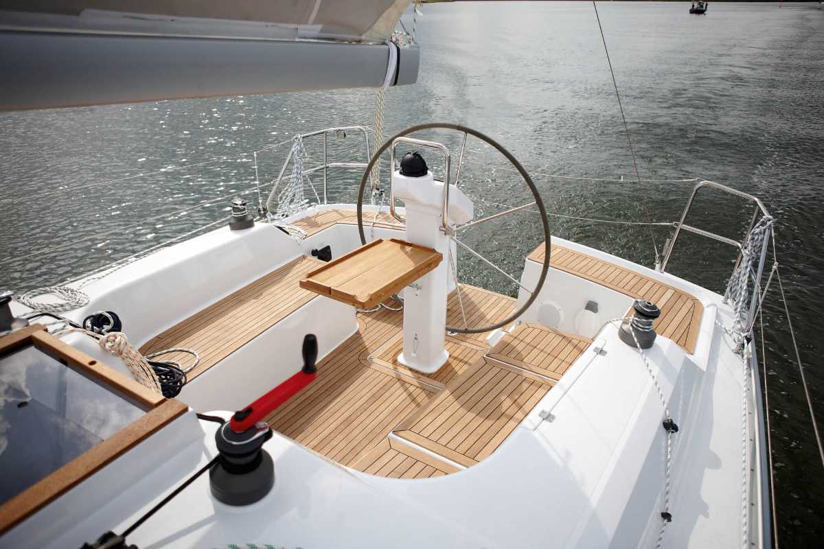 Hanse 355
