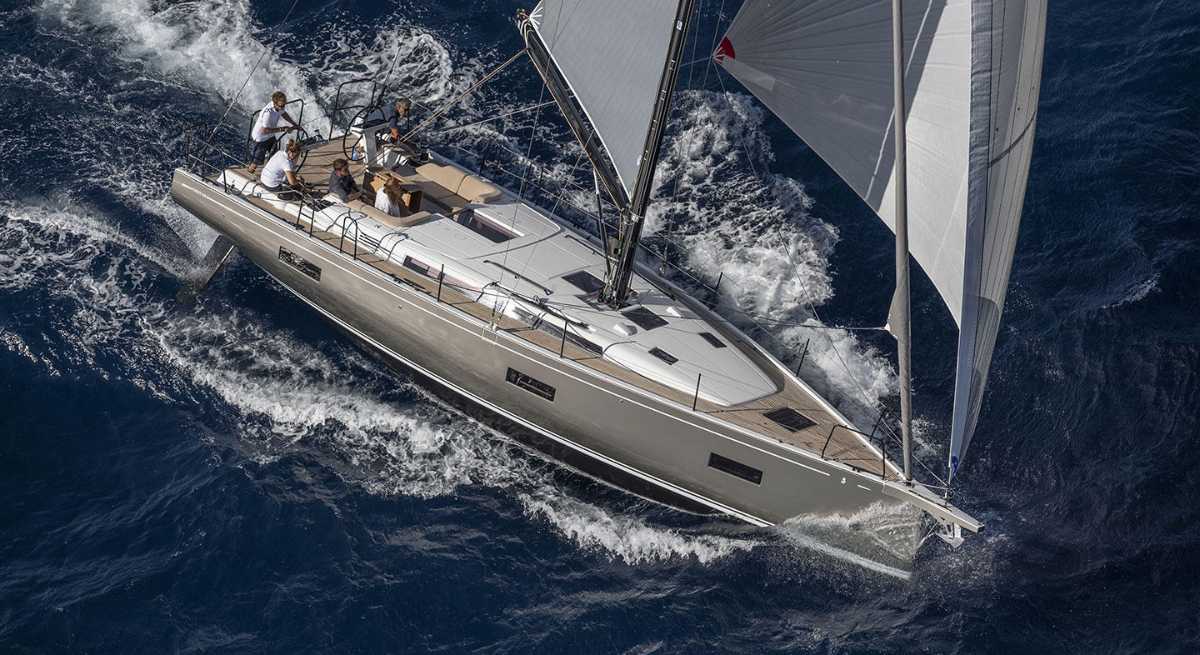 Beneteau First 44