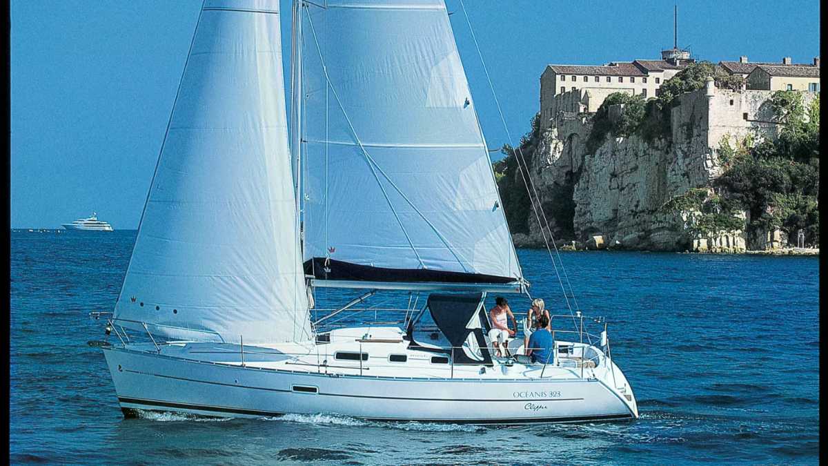 Beneteau Oceanis 323