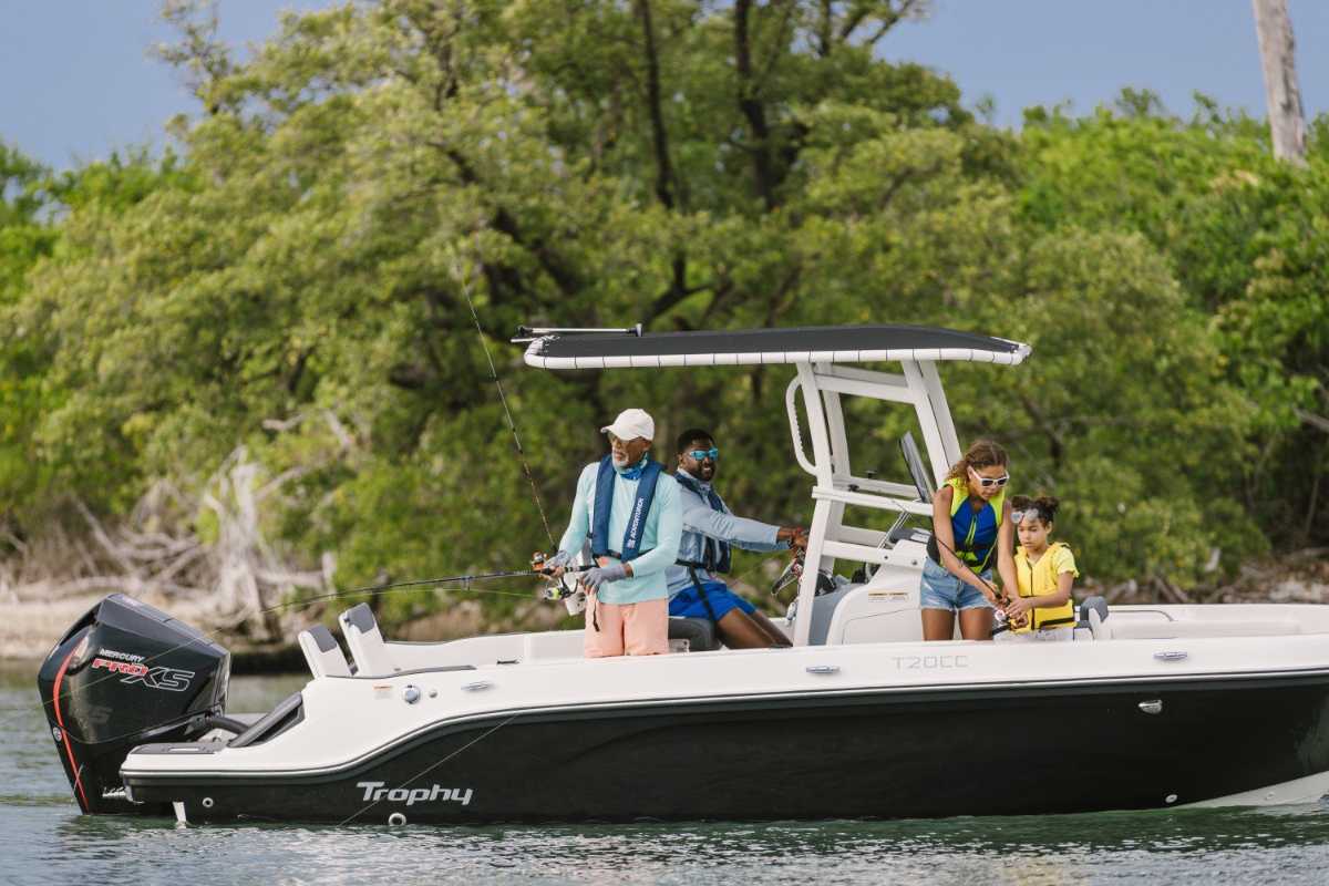 Bayliner T20CC