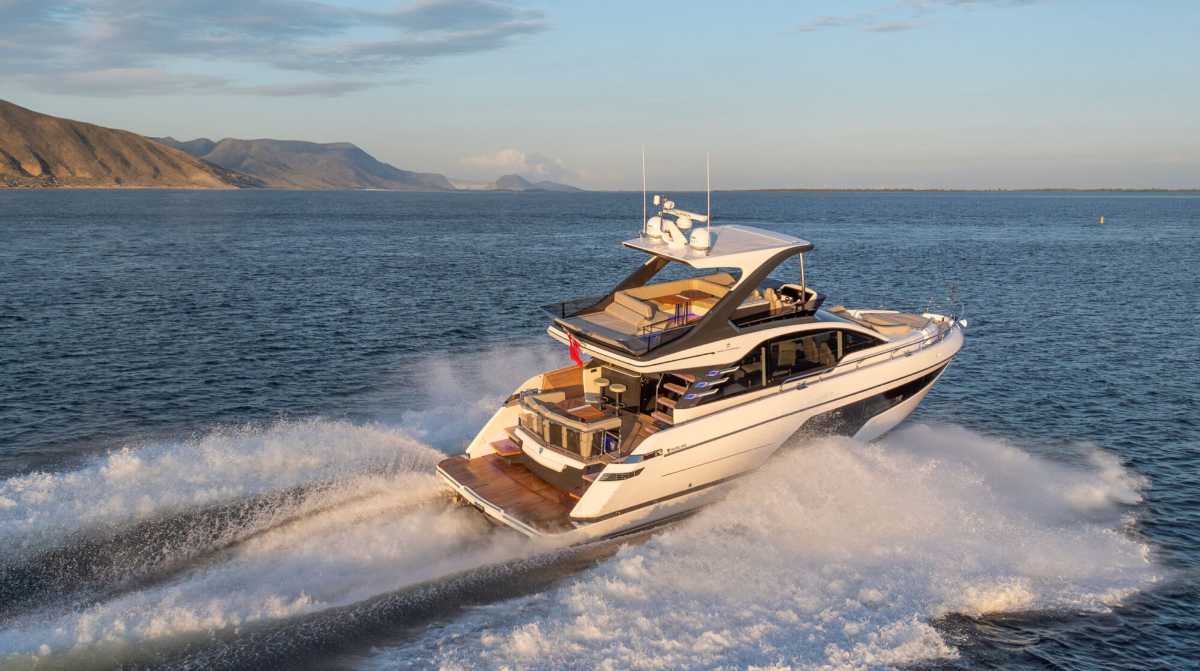 Fairline Squadron 58