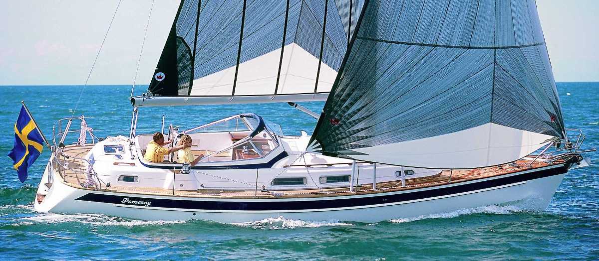Hallberg-Rassy 37