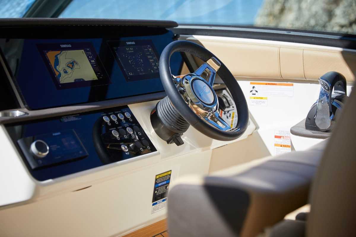Sea Ray 320 Sundancer