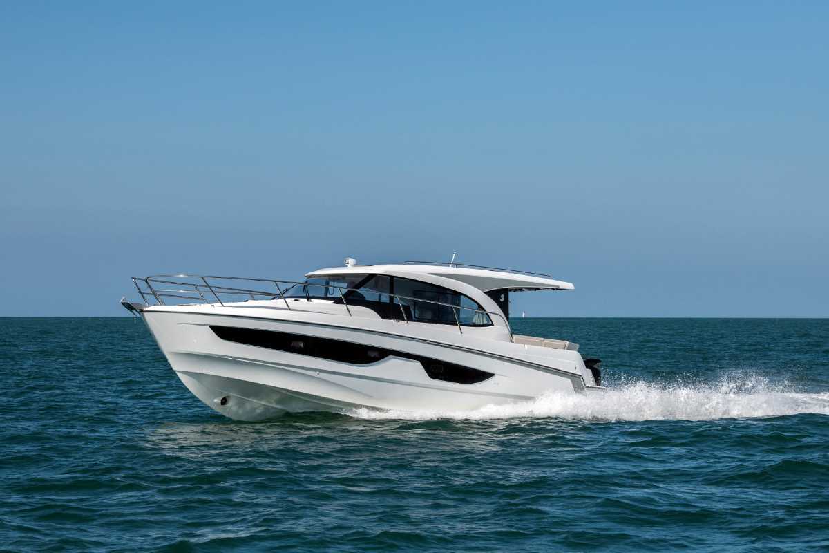 Beneteau Antares 11