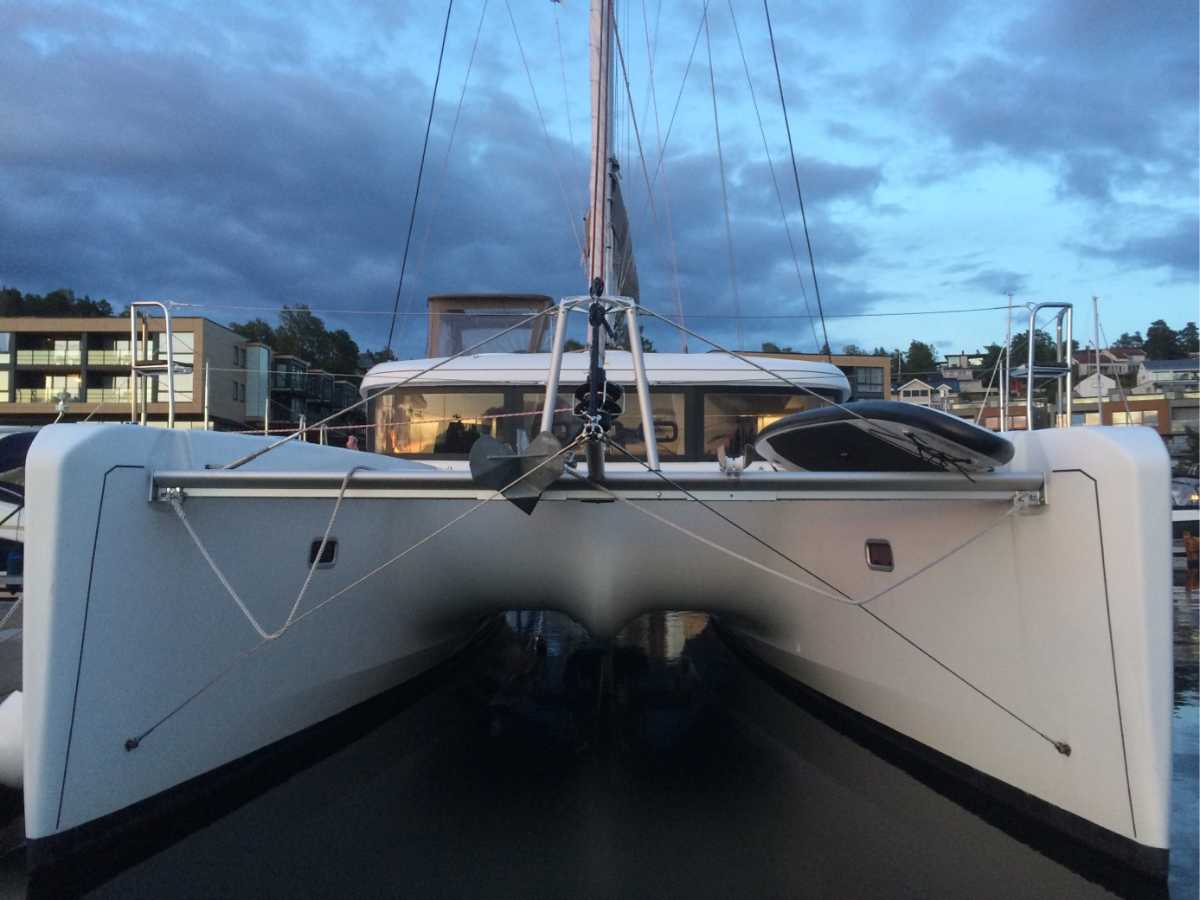 Lagoon 39