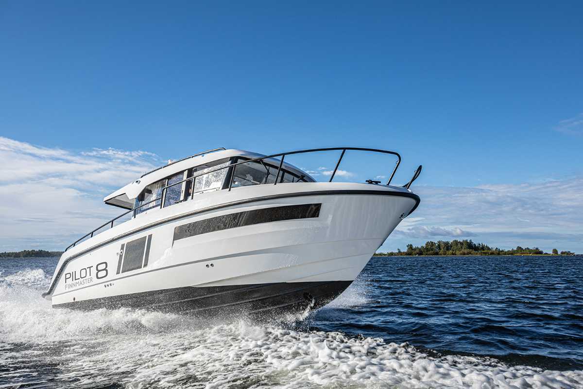 Finnmaster Pilot 8