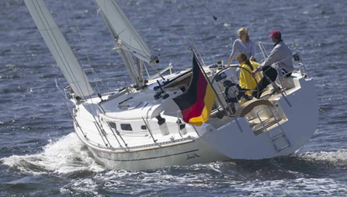 Hanse 371