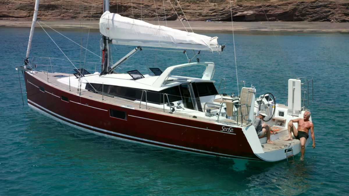 Beneteau Sense 43