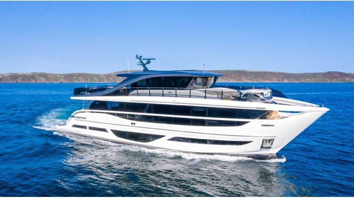Princess Y95 Motor Yacht