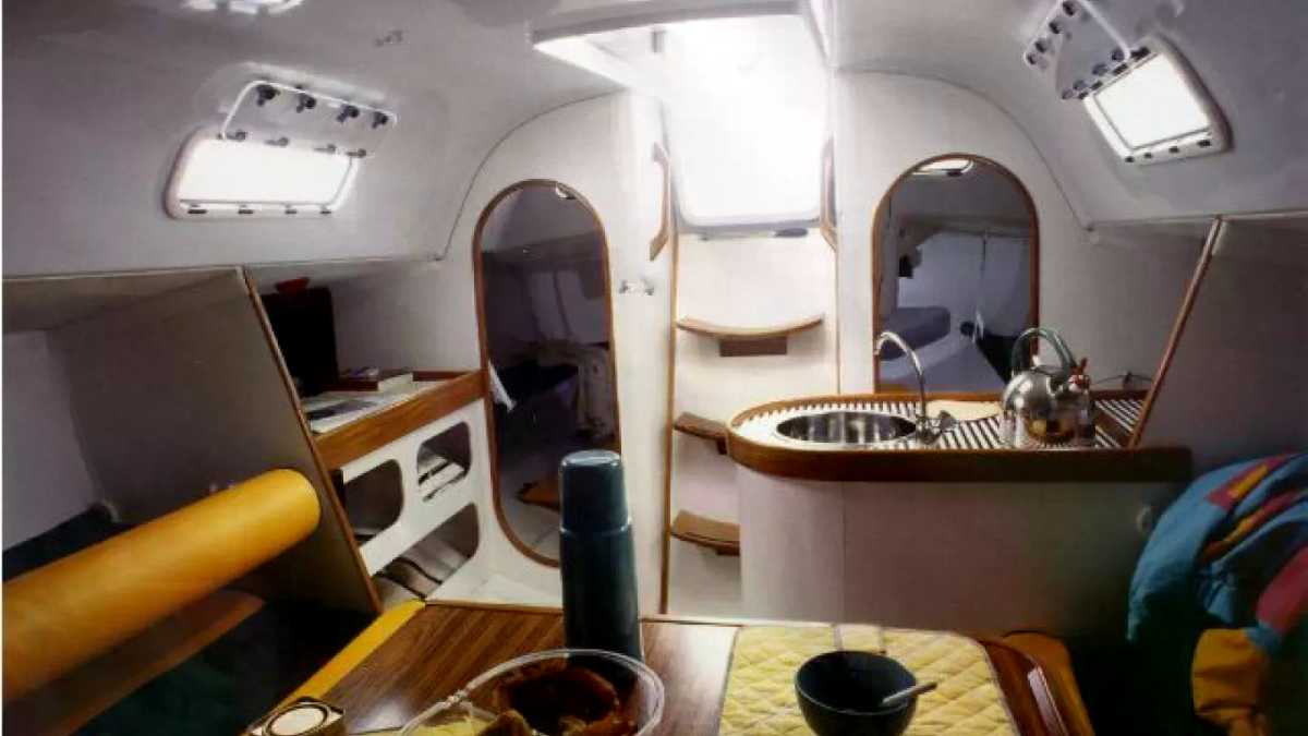 Beneteau First Class