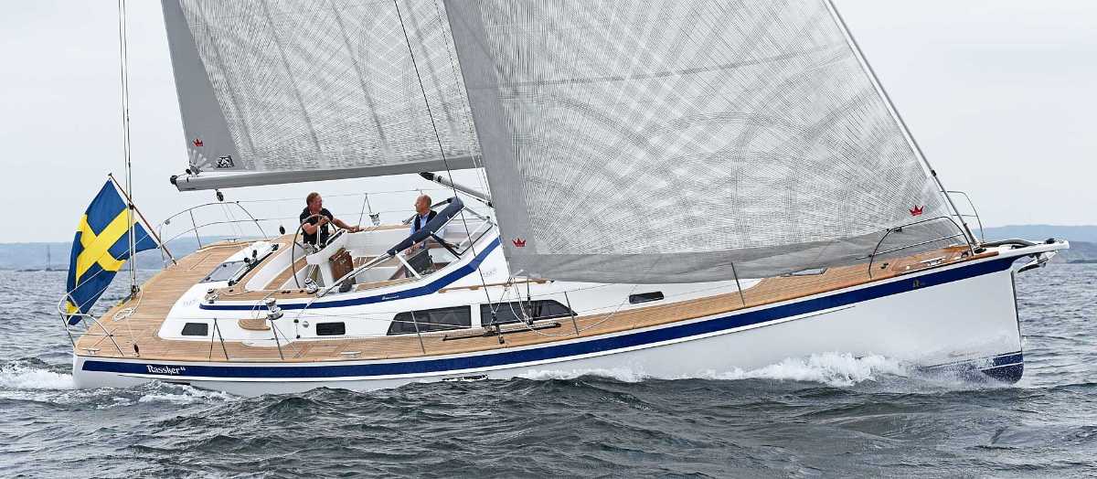 Hallberg-Rassy 44