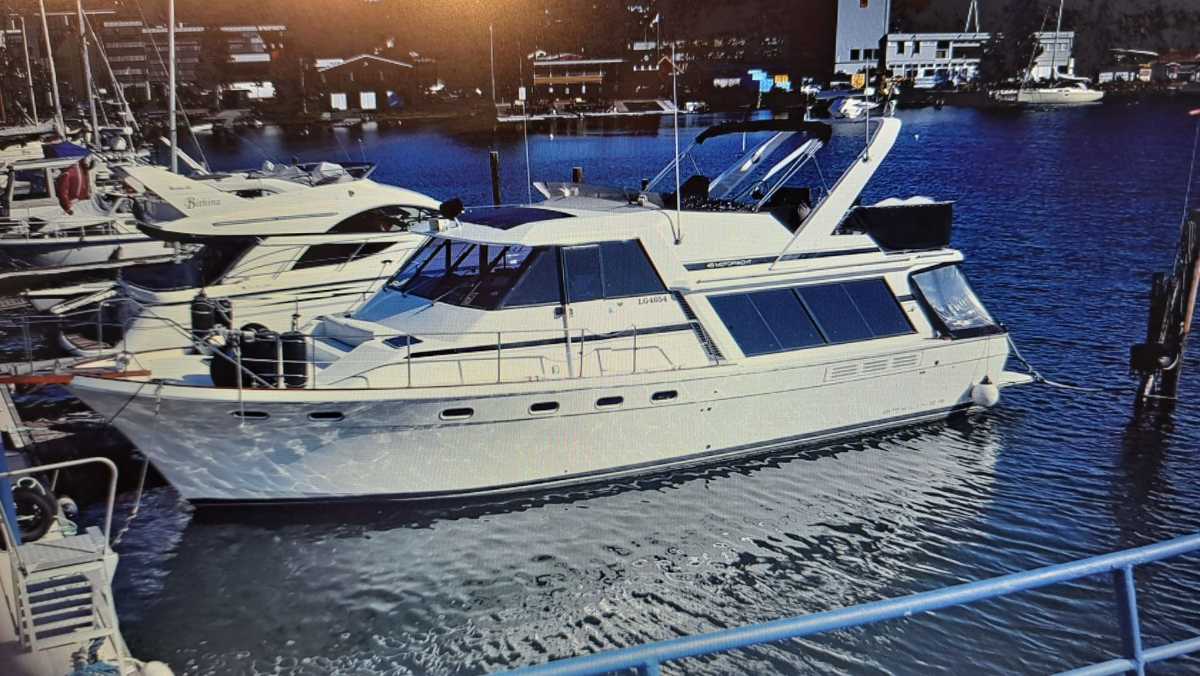 Bayliner 4588 Pilothouuse