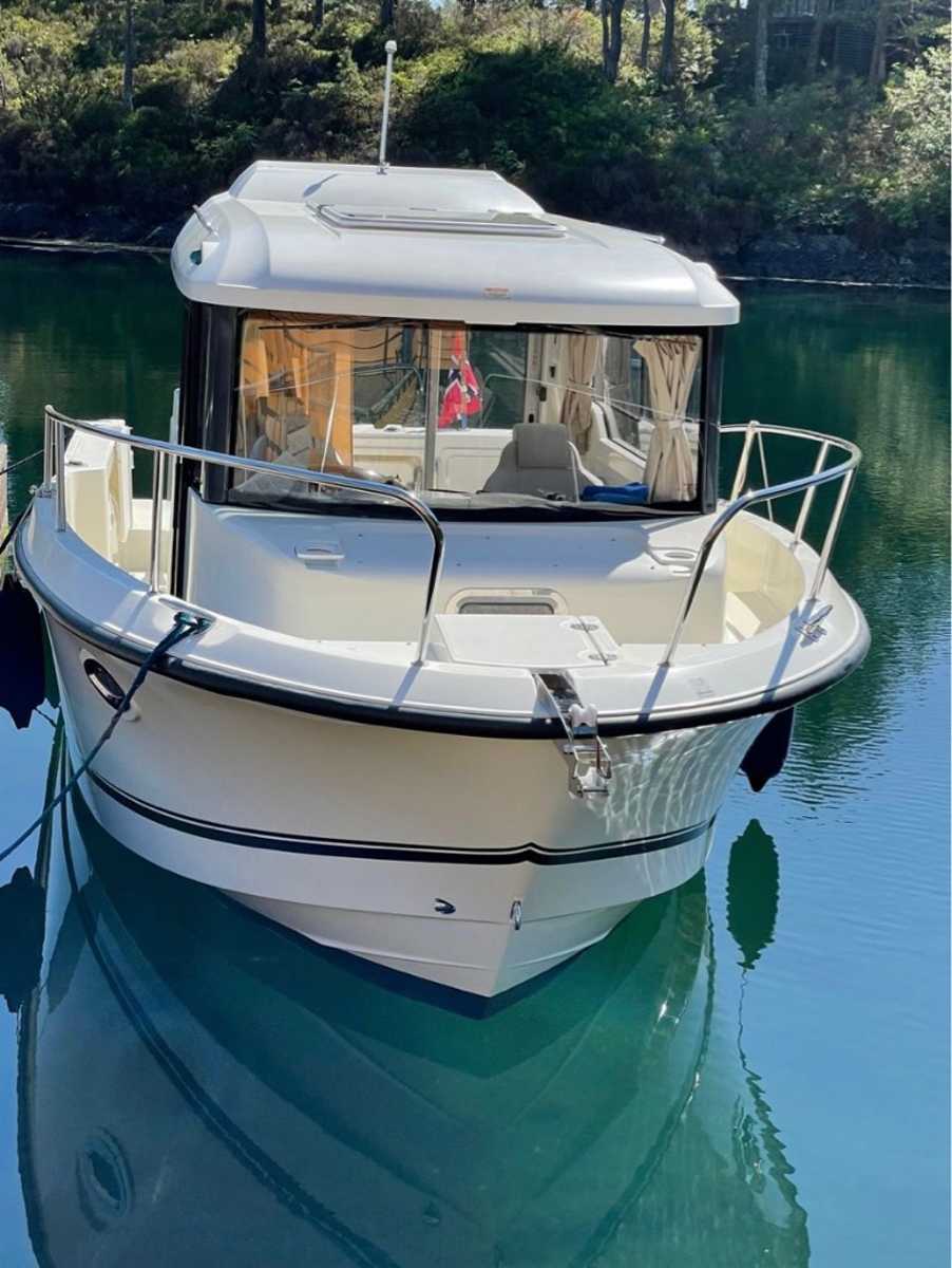 Quicksilver 755 Pilothouse