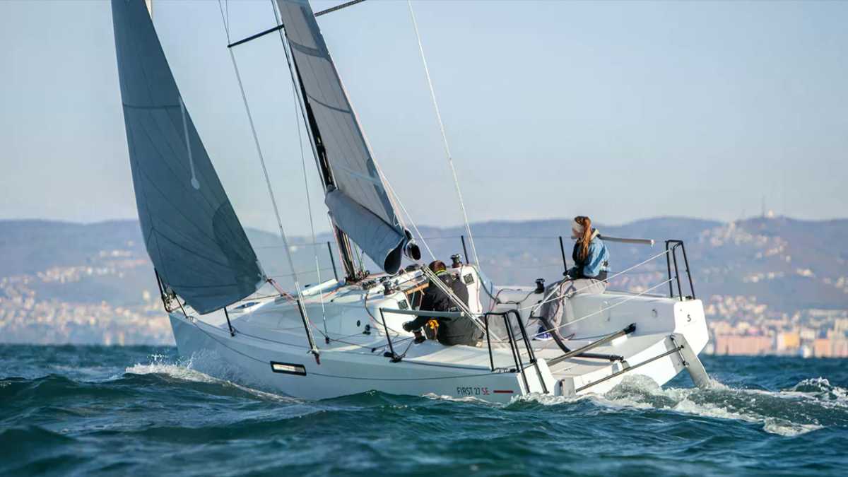Beneteau First 27 Se