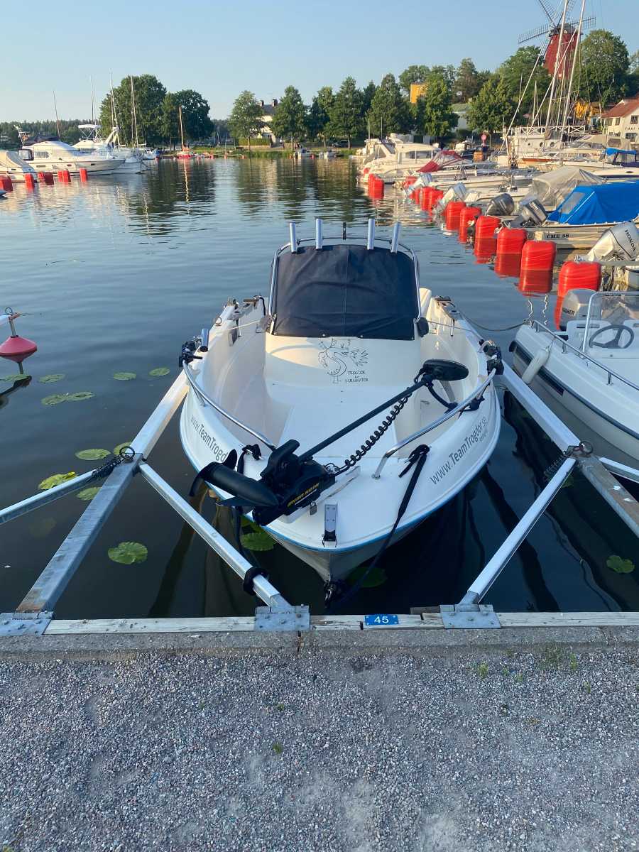 Quicksilver 525 Commander