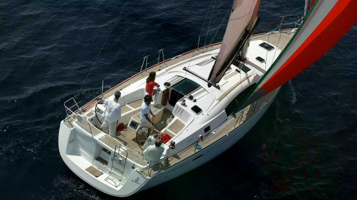 Beneteau Oceanis 43