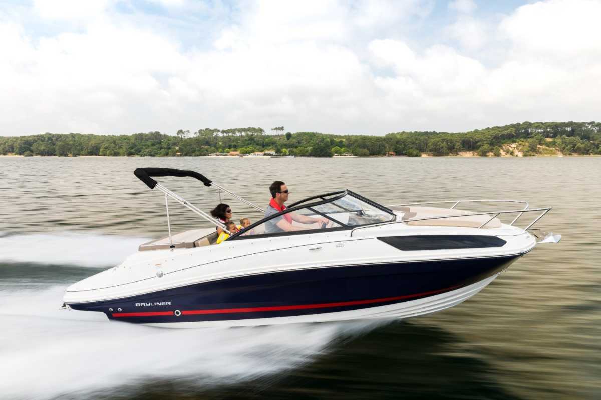 Bayliner Vr5 Cuddy