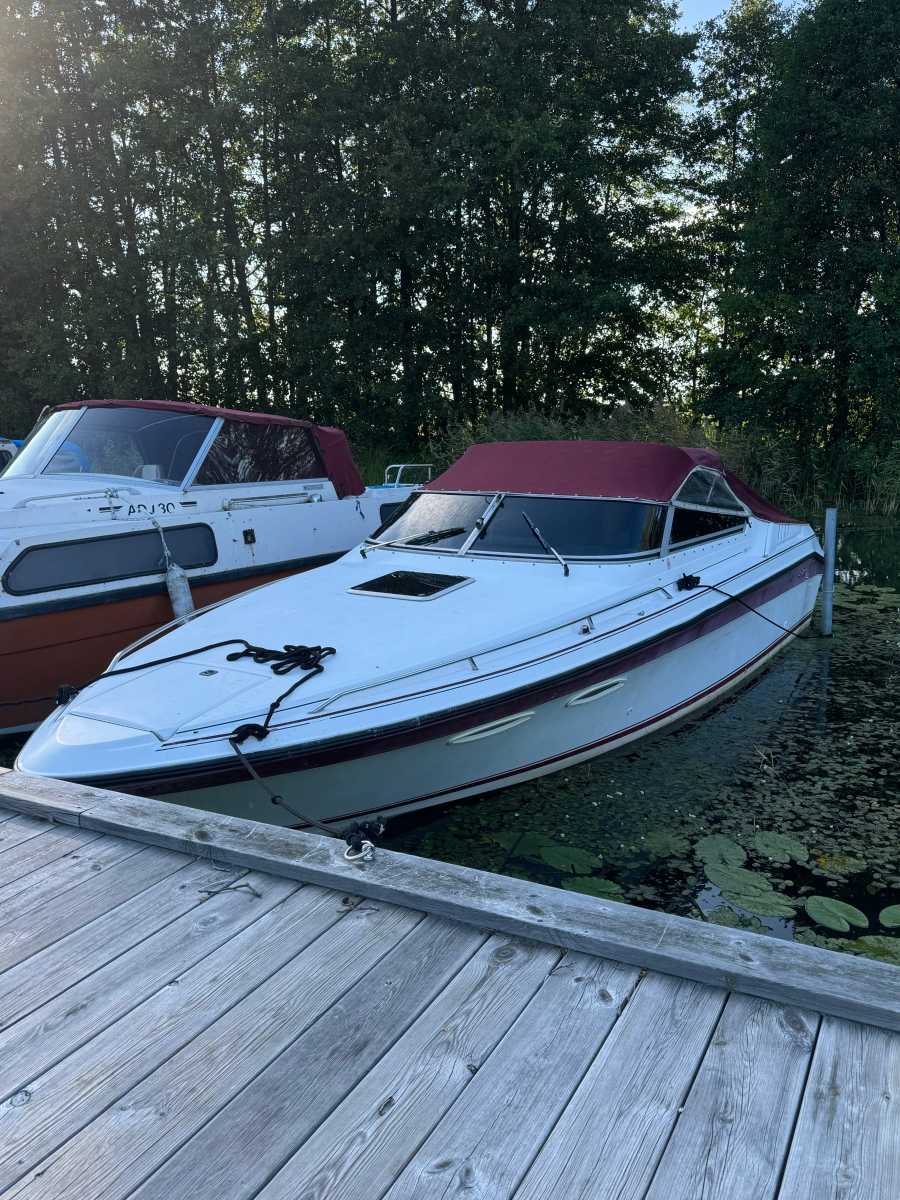 Sea Ray 260 Overnighter