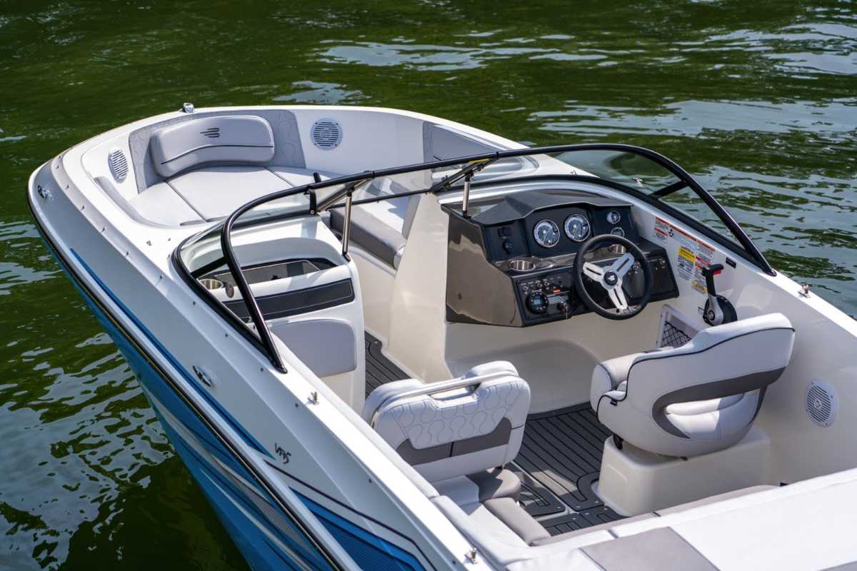 Bayliner VR5