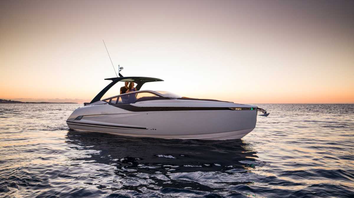 Fairline F//Line 33