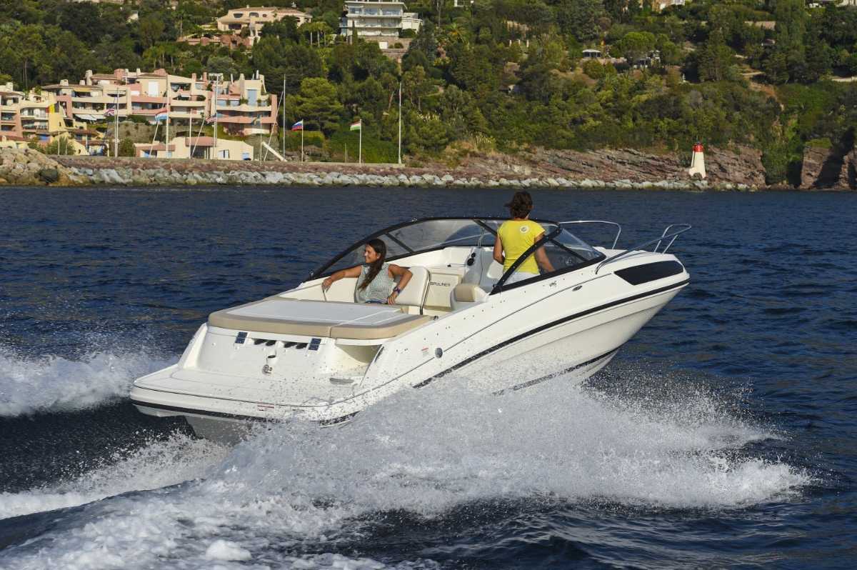 Bayliner Vr5 Cuddy