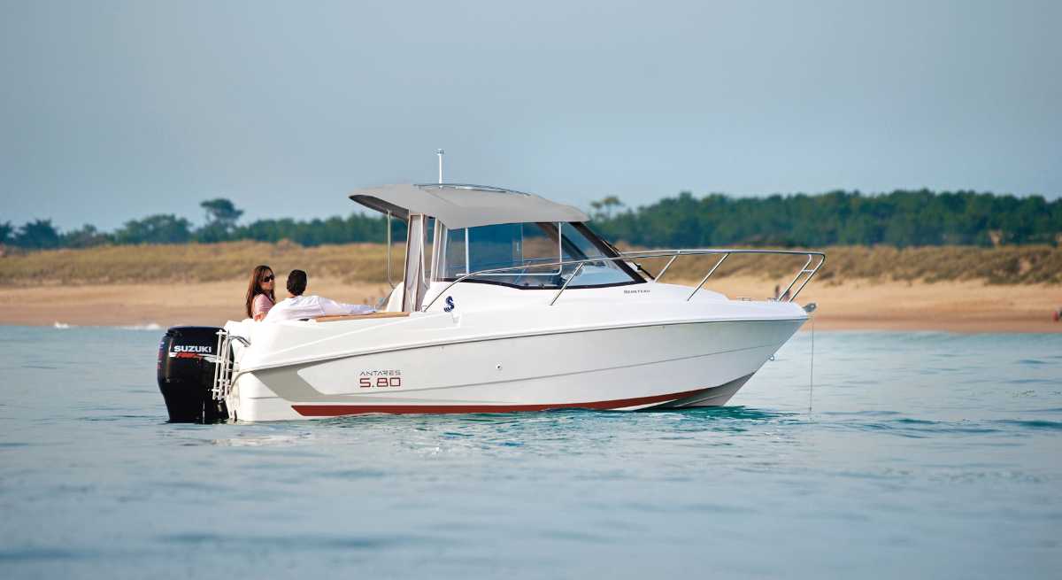 Beneteau Antares 5.80