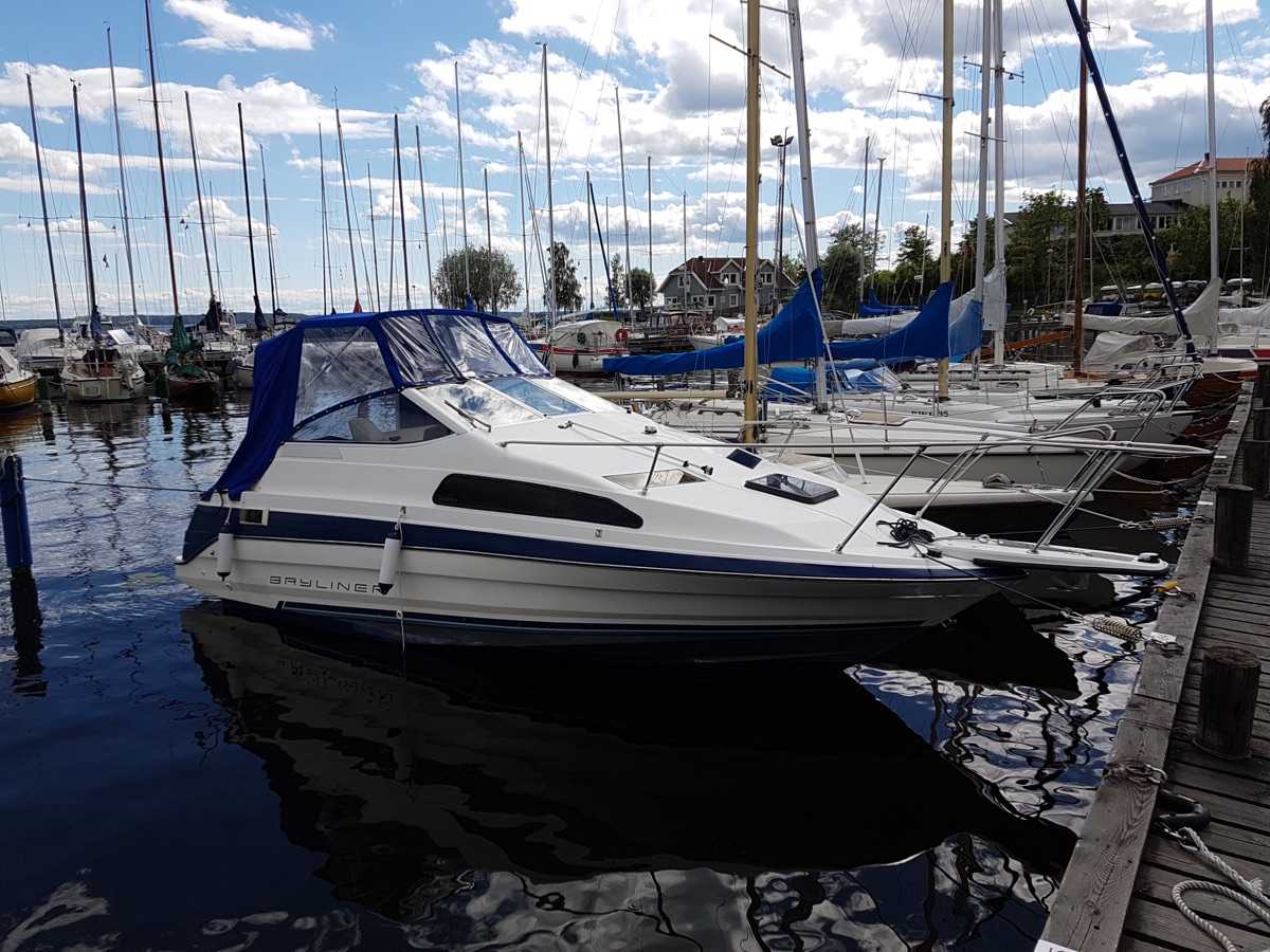 Bayliner 2255 Ciera Sunbridge