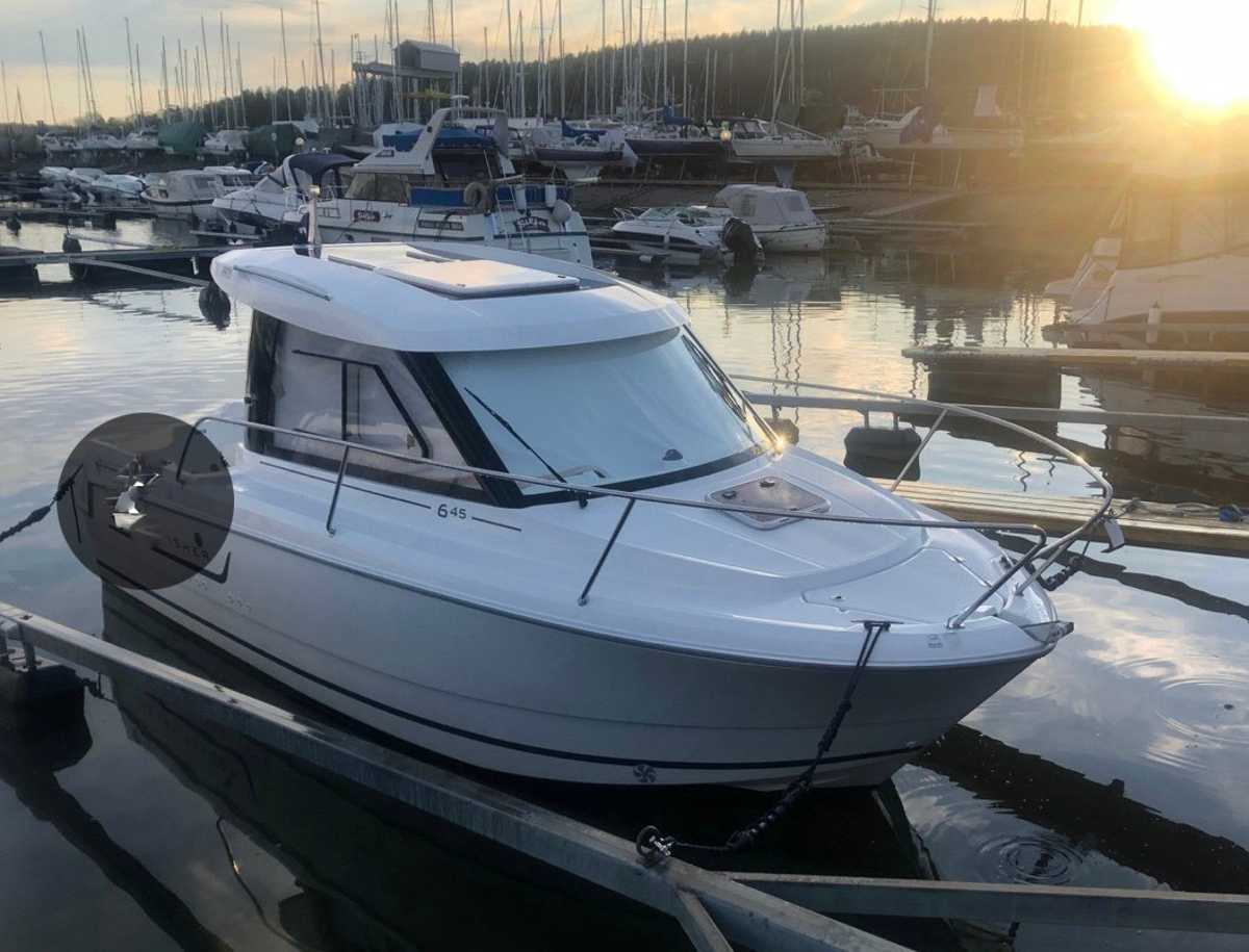 Jeanneau Merry Fisher 645