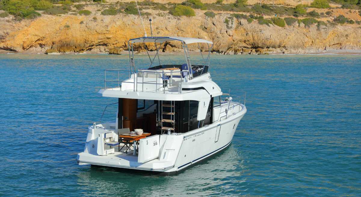 Beneteau 35