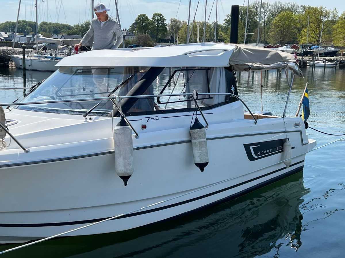Jeanneau 755 Merry Fisher