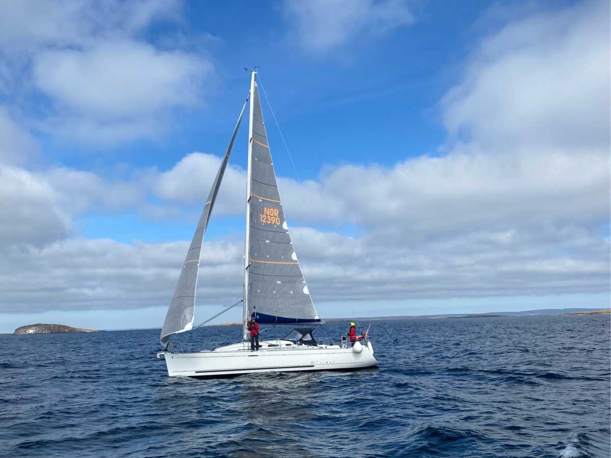 Beneteau First 40.7