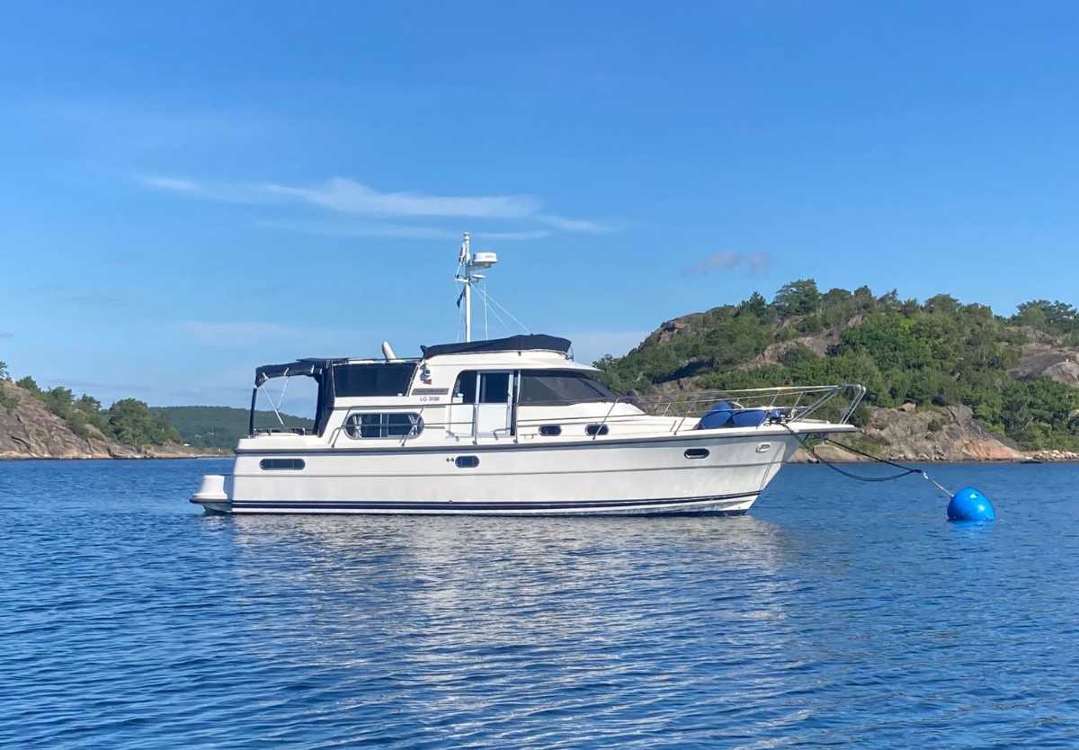 Nimbus 380 Commander