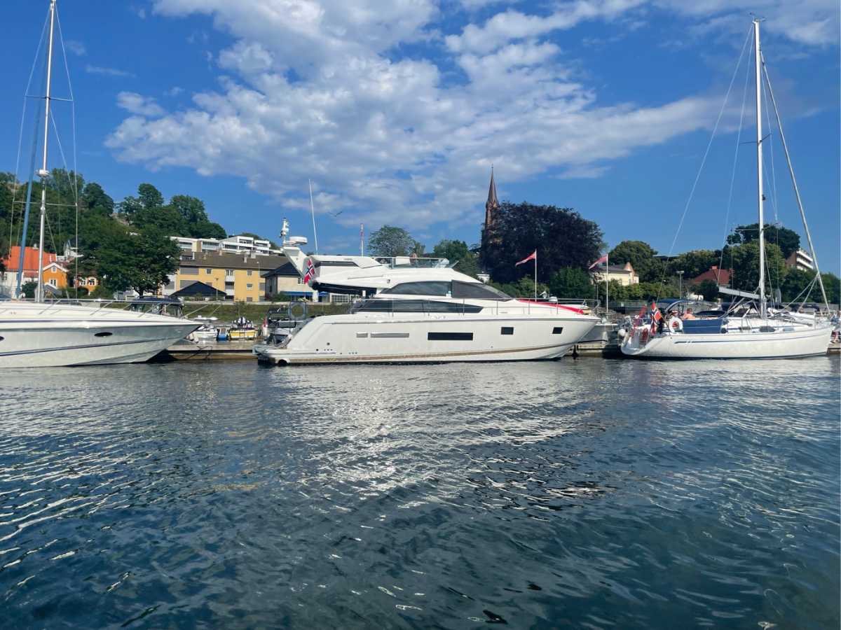 Fairline Squadron 42