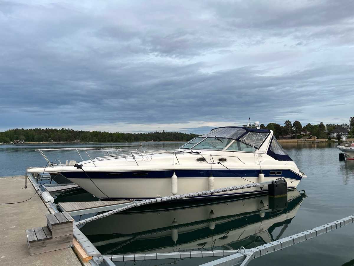 Sea Ray 330 Sundancer