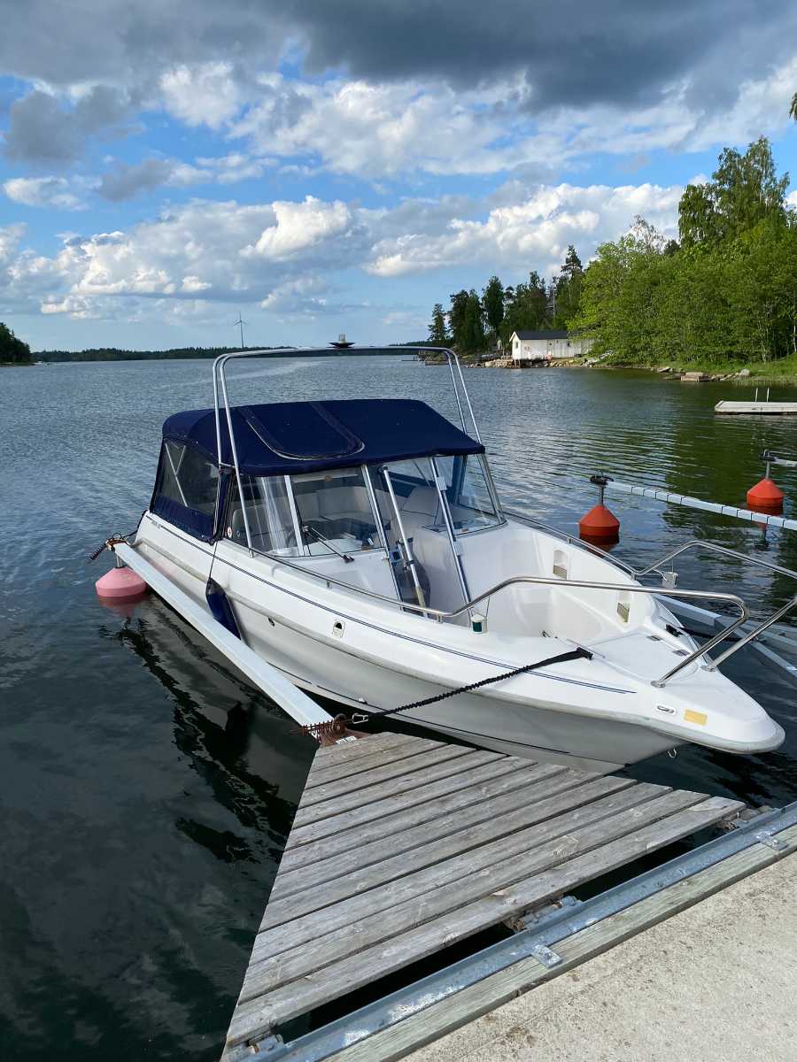 Crescent Dorado V23