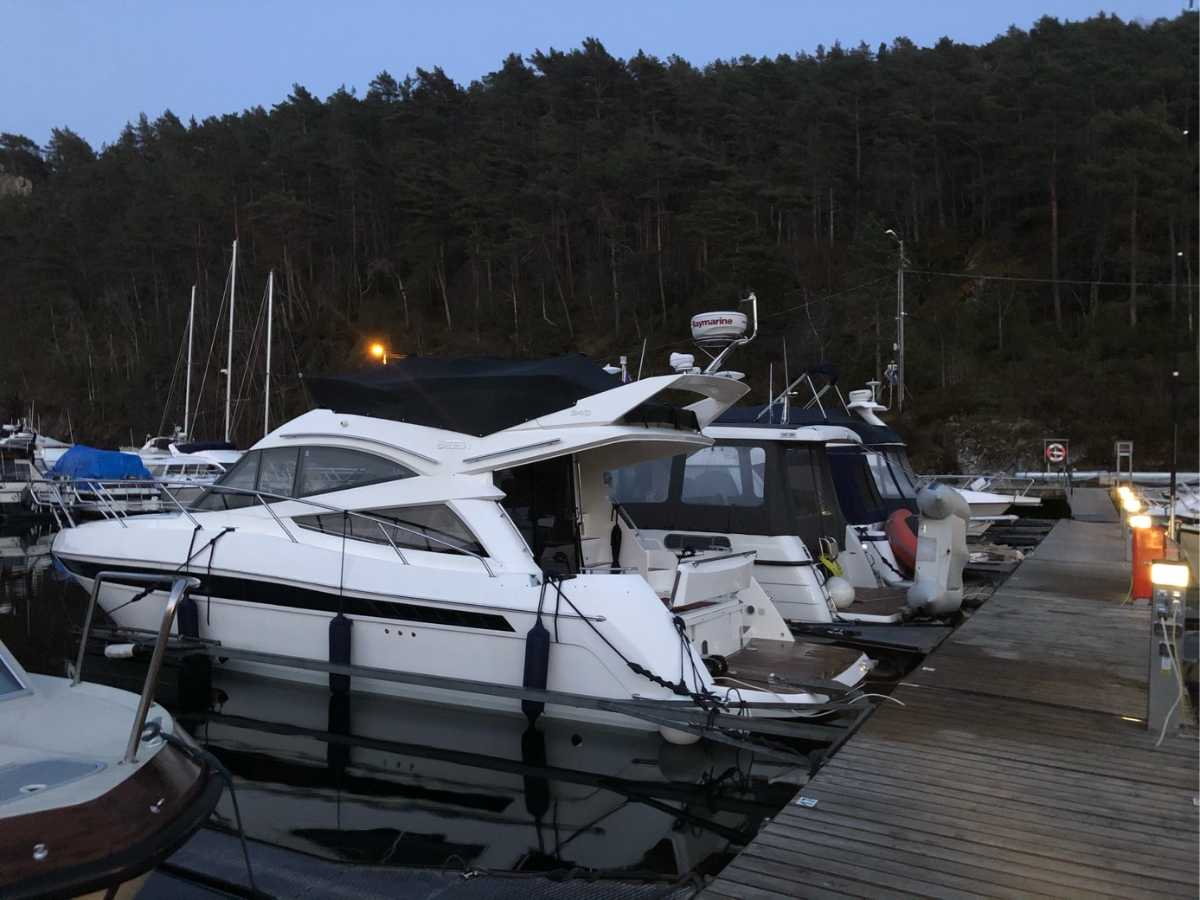Galeon 340 Fly