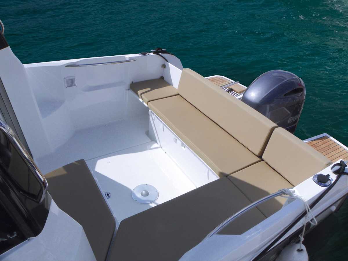 Jeanneau 695 Merry Fisher Cabin 2015