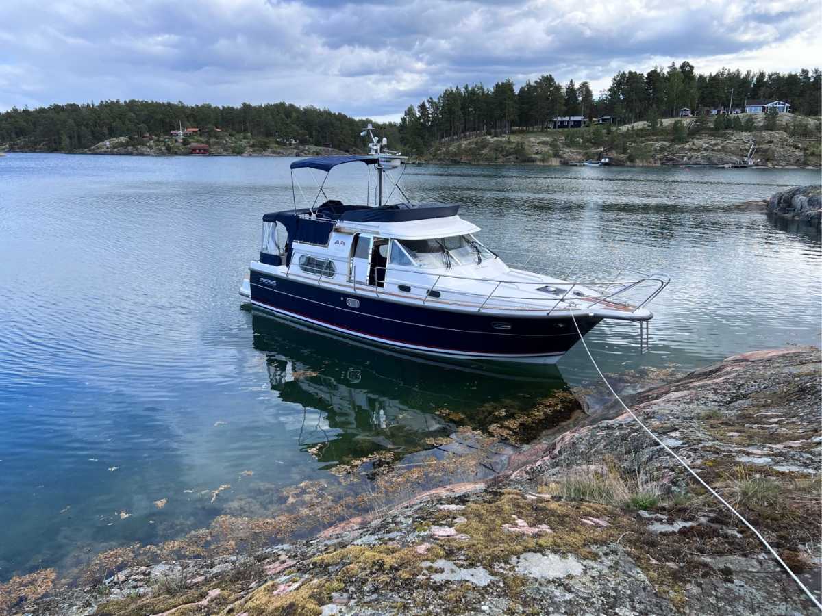 Nimbus 380 Commander